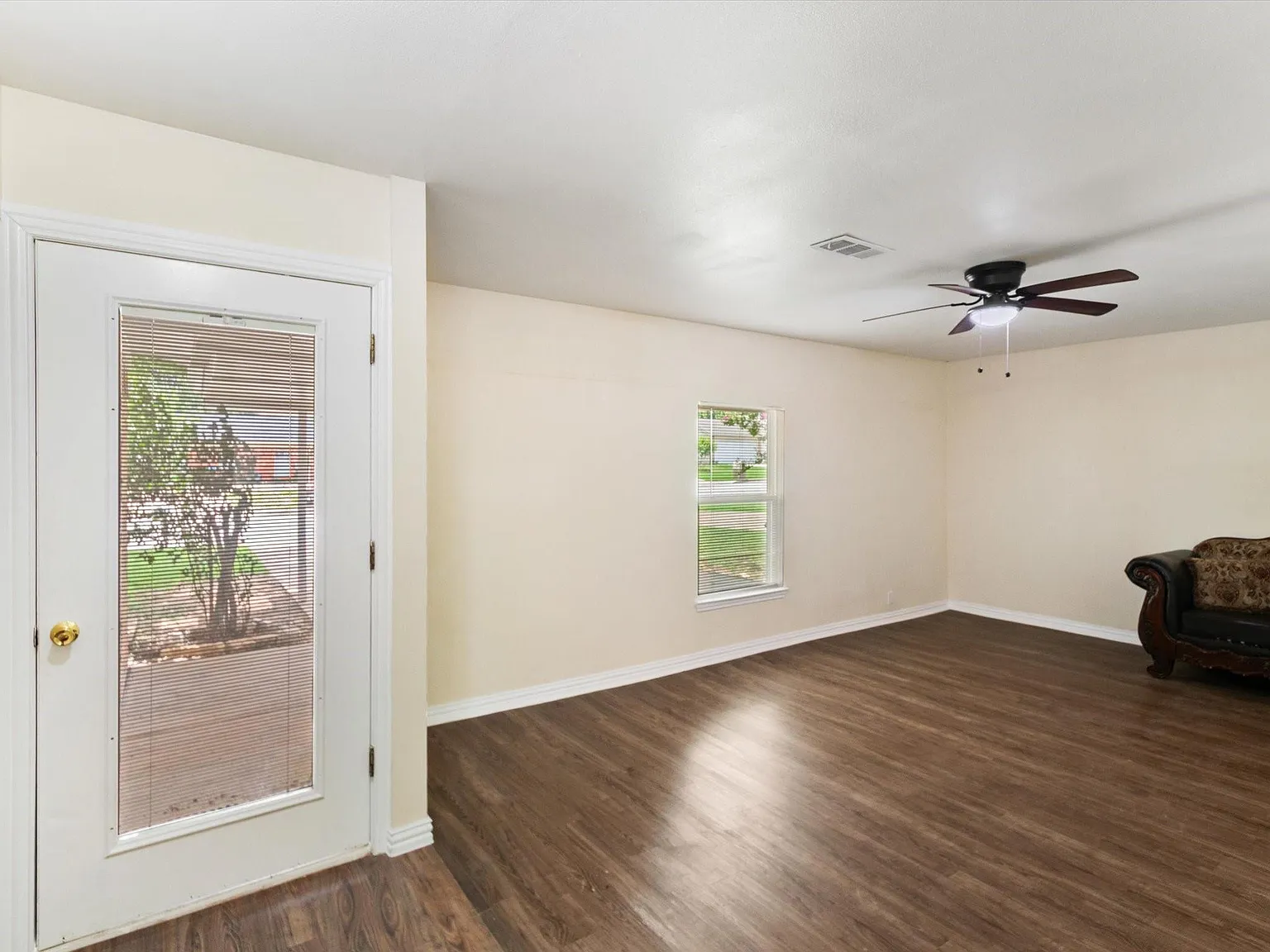 4 bed, 1744 sqft, $1,800 — Photo 4