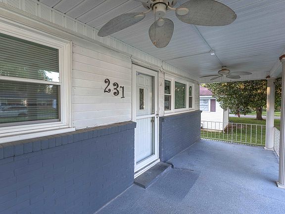 4th image of 231 Prairie St