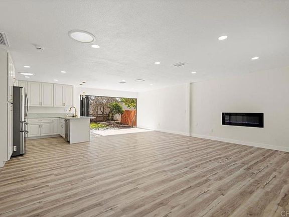 5th image of 8739 Saint George St