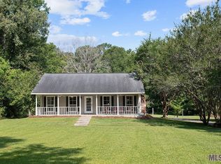 9525 Munson Rd, Slaughter, LA 70777