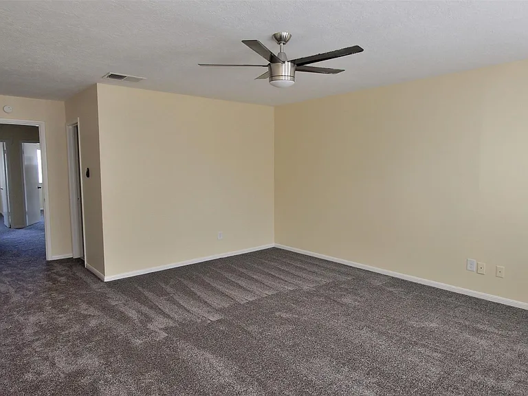 15312 Gorham Dr — Photo 13