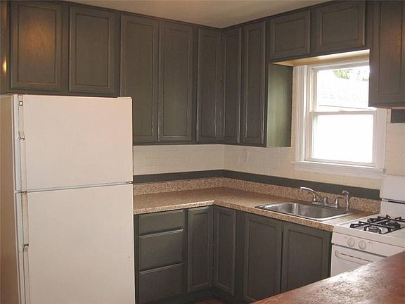 5th image of 803 Wyoming Ave
