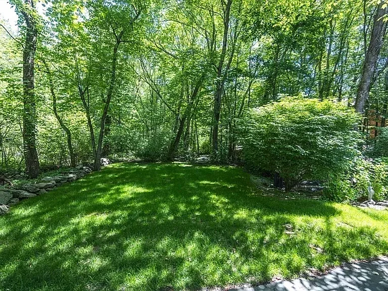 205 Grove St #205 — Photo 3