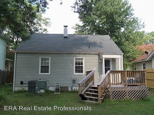 2nd image of 2847 Vincent Ave