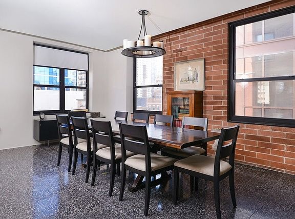 3rd image of 742 N La Salle Dr #6