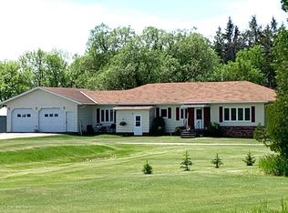 39386 215th St, Roseau, MN 56751