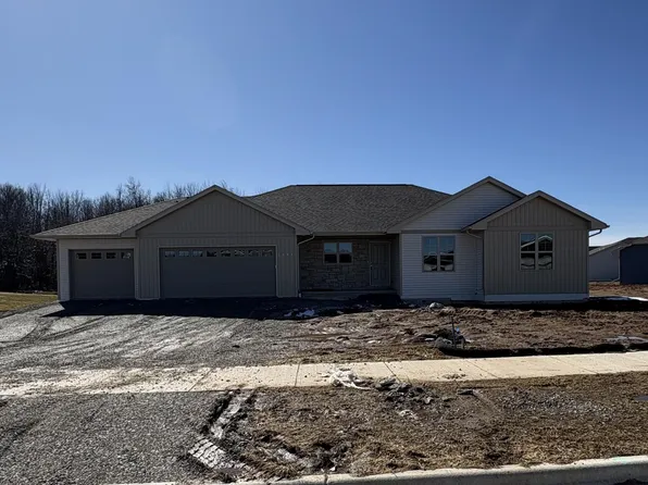1691 Betty Jean Ln, Green Bay, WI 54313
