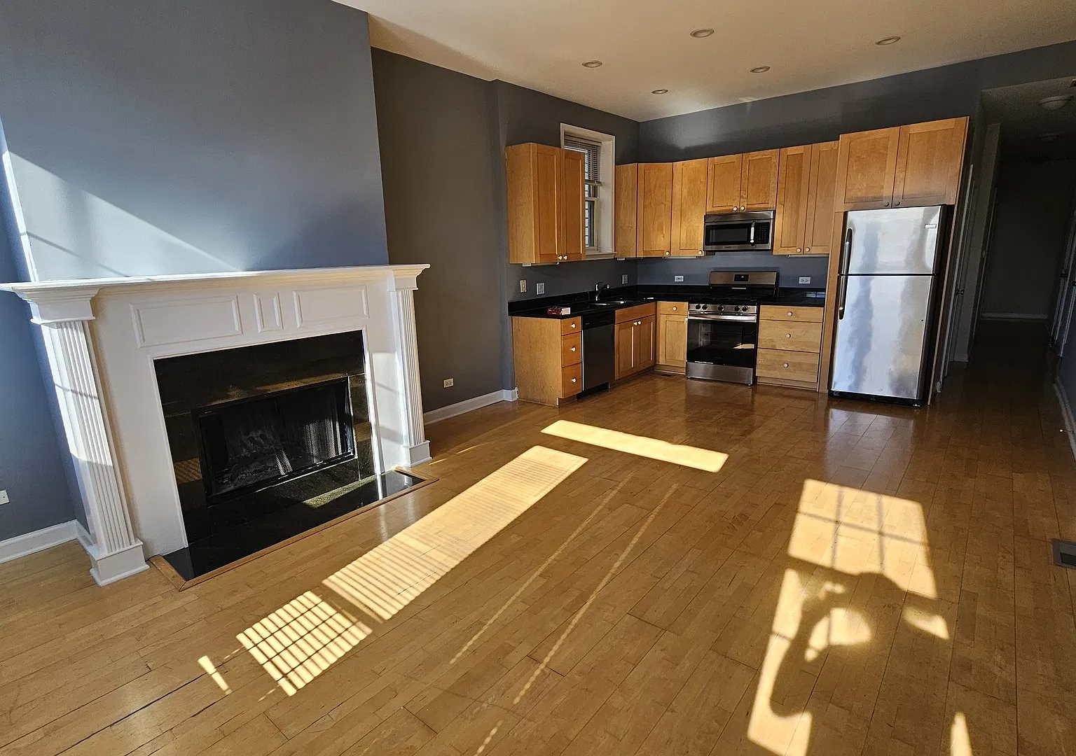 2 bed, $2,900 — Photo 2