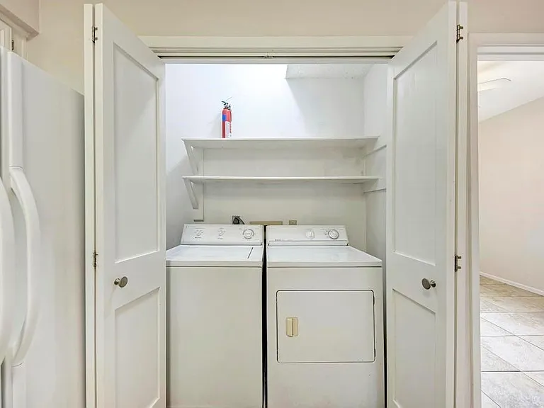 2901 San Jacinto Blvd #107 — Photo 5