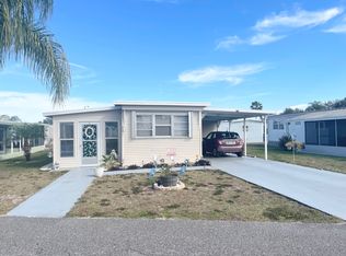 5142 Peninsula St, Zephyrhills, FL 33541