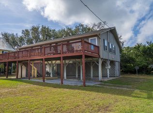 2702 Myrtle St, Edisto Island, SC 29438