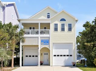 204 Fayetteville Ave, Carolina Beach, NC 28428
