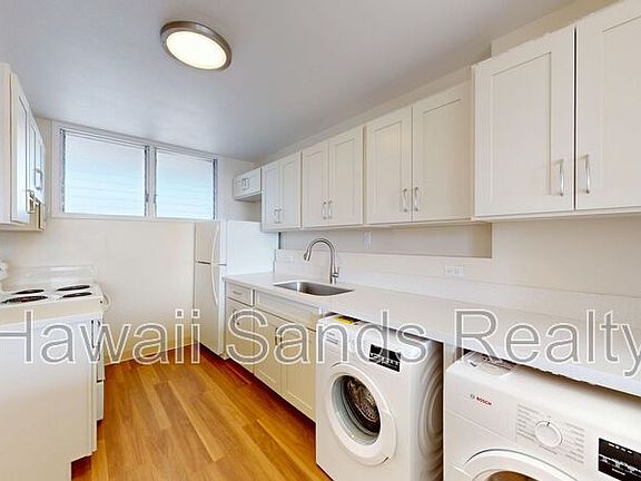 2nd image of 780 Amana St #Penthouse 7