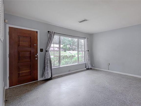 5th image of 1904 Harcourt Dr