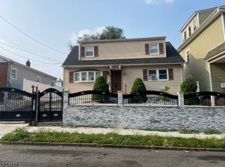 405 9th Ave, Paterson, NJ 07514