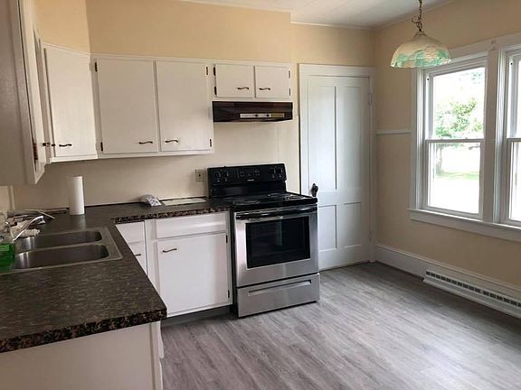 4th image of 4 Bush Ave