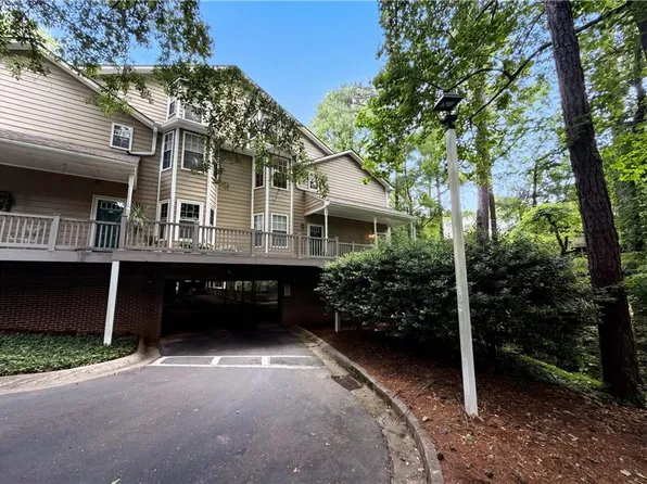 4491 Pineridge Cir, Atlanta, GA 30338