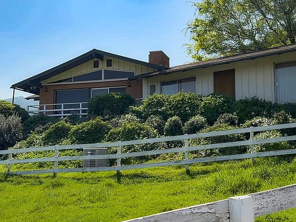 4th image of 33295 Globe Drive