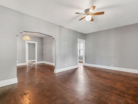 3rd image of 4202 Lawn Ave Floor 2