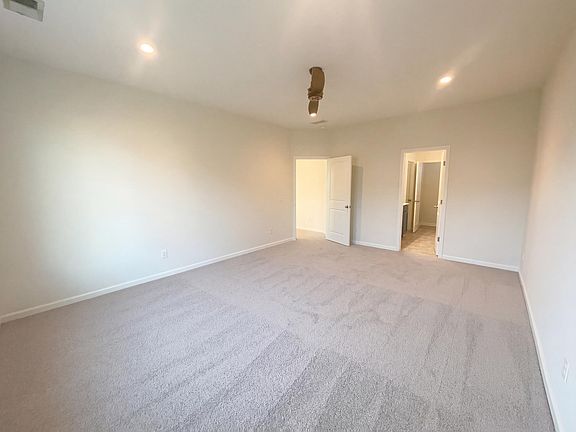 4th image of 2226 Pimlico Dr