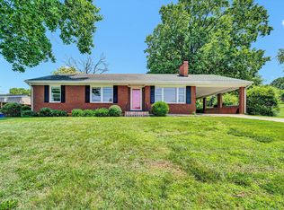 2527 Northminster Rd NW, Roanoke, VA 24012