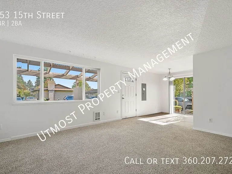753 15th St — Photo 10