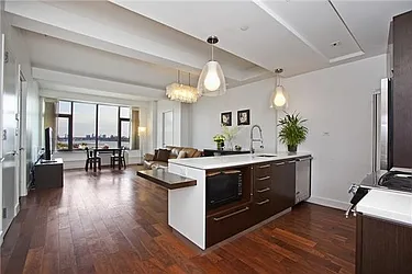 Sold by Space Marketing Shop