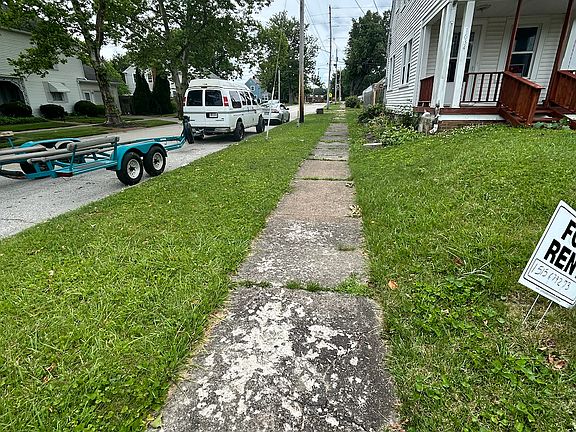 2nd image of 1634 E Erie Ave #1634