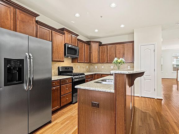 3rd image of 23216 Scholl Manor Way