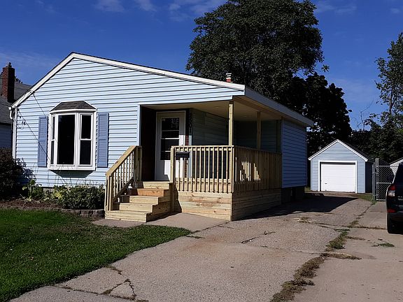 2nd image of 2501 Lola St SW