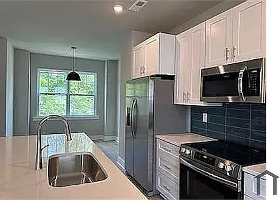 5010 Central Ave #5010 — Photo 3