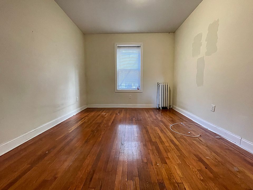 2nd image of 11 Gifford Ave #31E