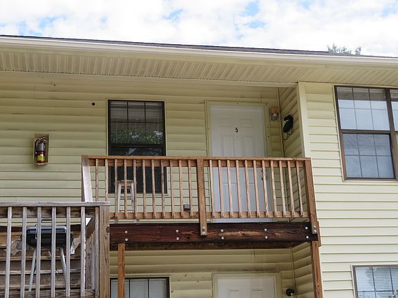 2nd image of 1408 S Fant St #E