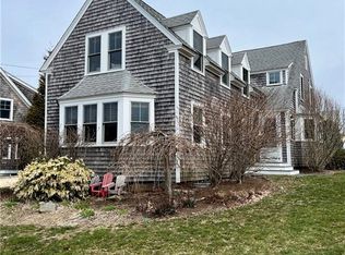10 Leonard Bodwell Rd, Narragansett, RI 02882