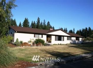 3711 Crabapple Pl, Pt Angeles, WA 98362