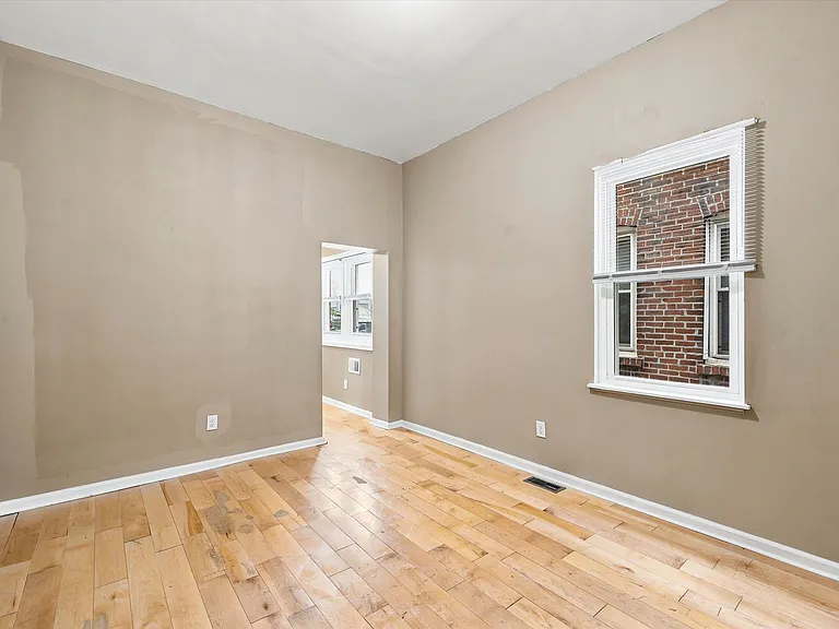 2112 Orthodox St — Photo 5