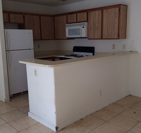3rd image of 2977 Junpr Hill Blvd Unit 101