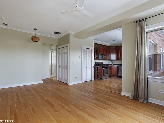5th image of 4055 N Southport Ave #3