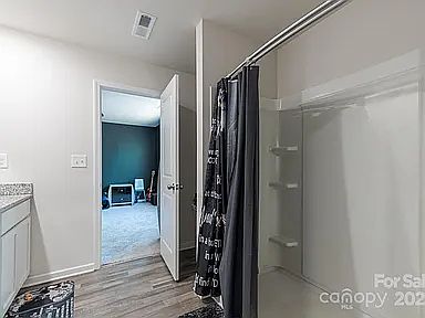5th image of 3324 Rian Dr