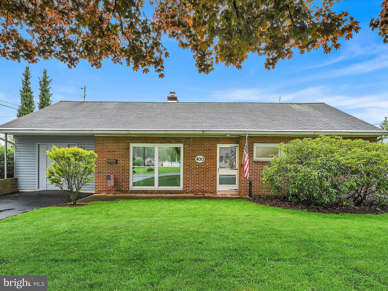 400 Lynn Ave photo 1