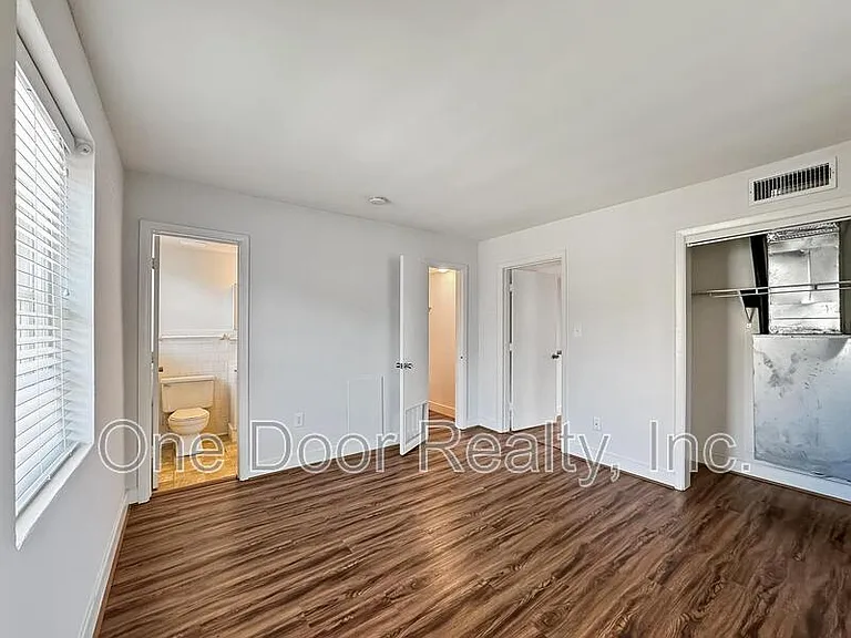 732 Scotland St #4 — Photo 11