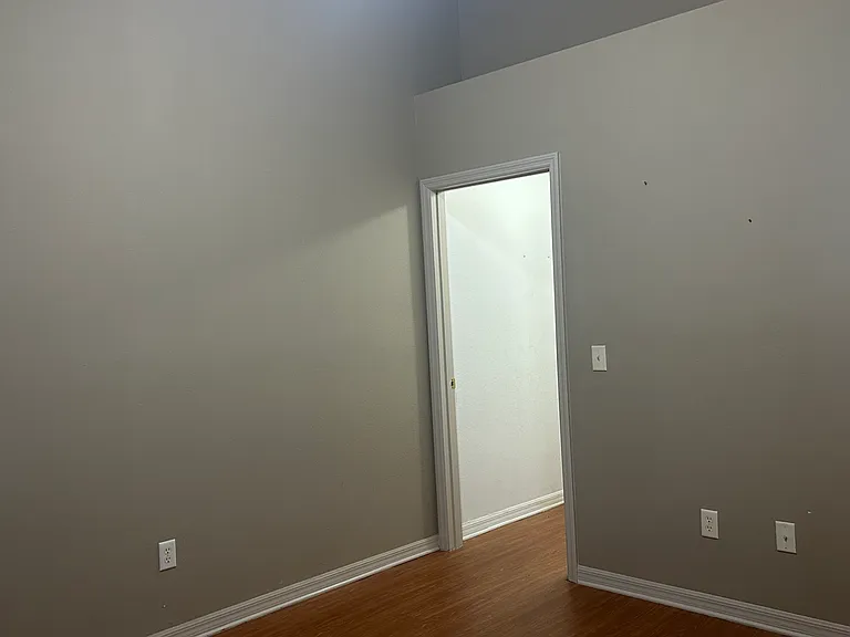 10411 SW 85th Ct — Photo 11