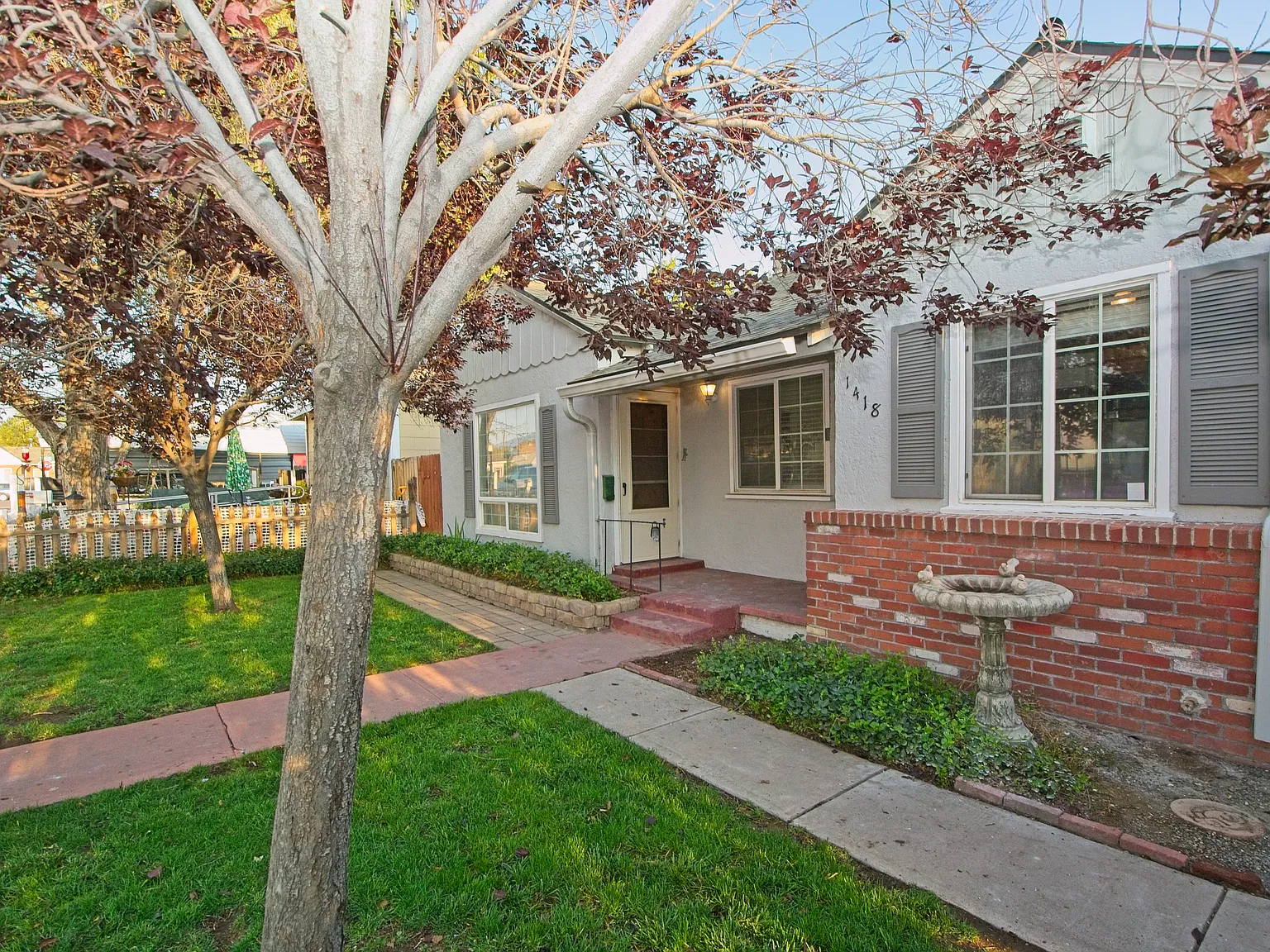 2 bed, 857 sqft, $1,795 — Photo 3