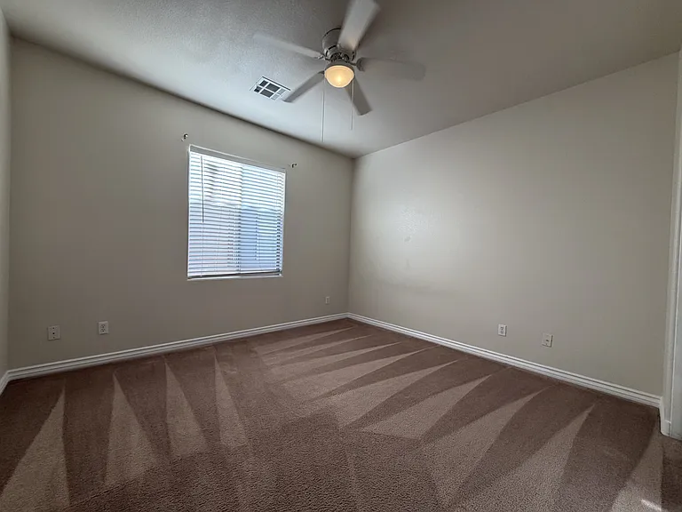 32 Delighted Ave — Photo 17
