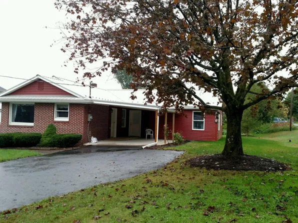 12 Holly Dr, Lock Haven, PA 17745