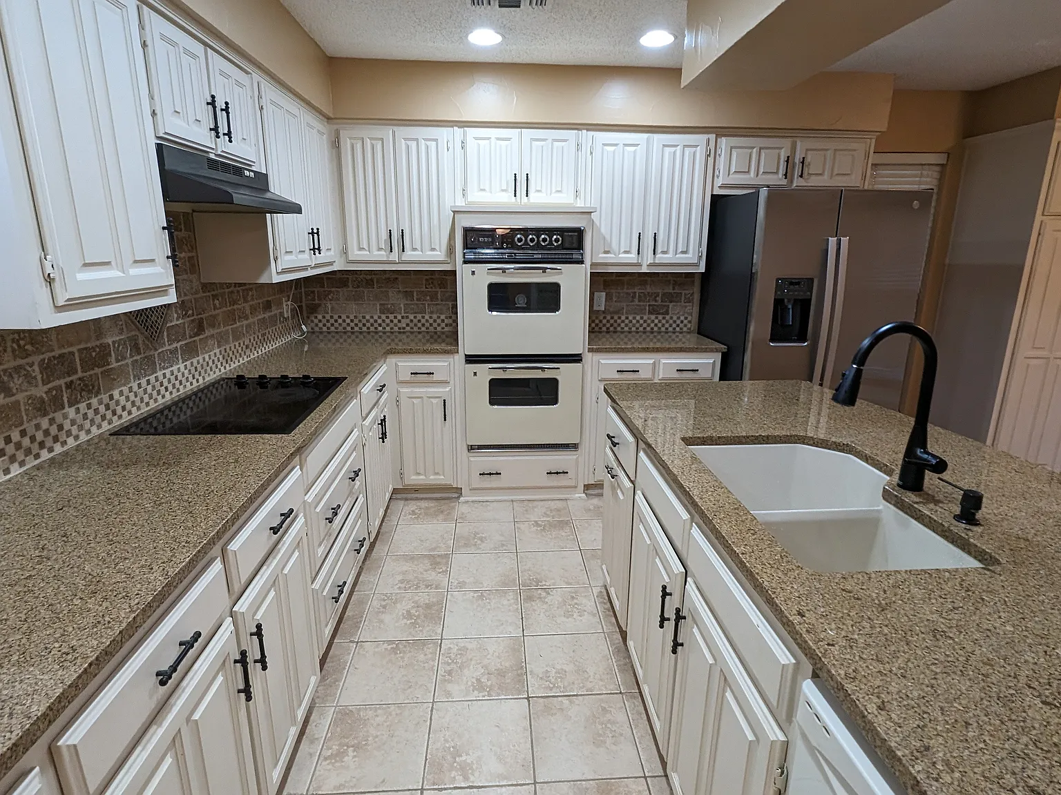 3 bed, 2068 sqft, $2,550 — Photo 3