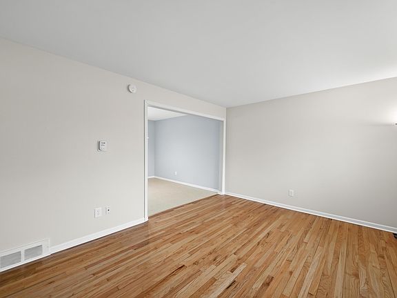 5th image of 3166 Wolverine Dr
