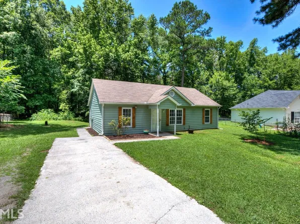 131 Whispering Pine Ln, White, GA 30184