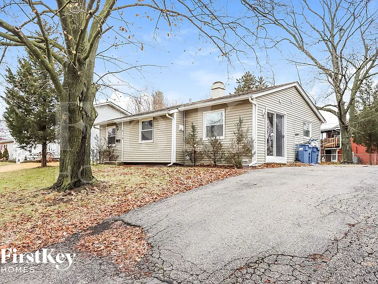 316 Amarillo Dr — Photo 2
