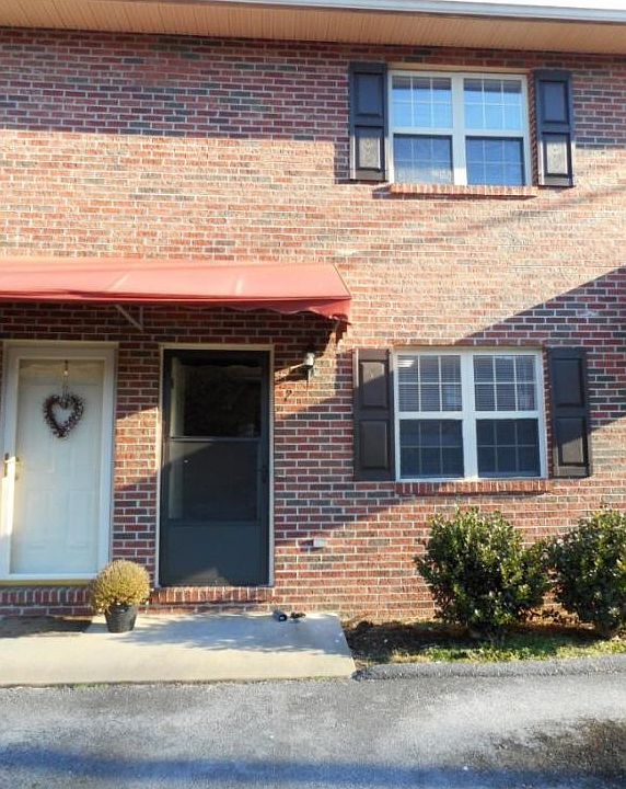 1st image of 405 Ketron Ln APT 2